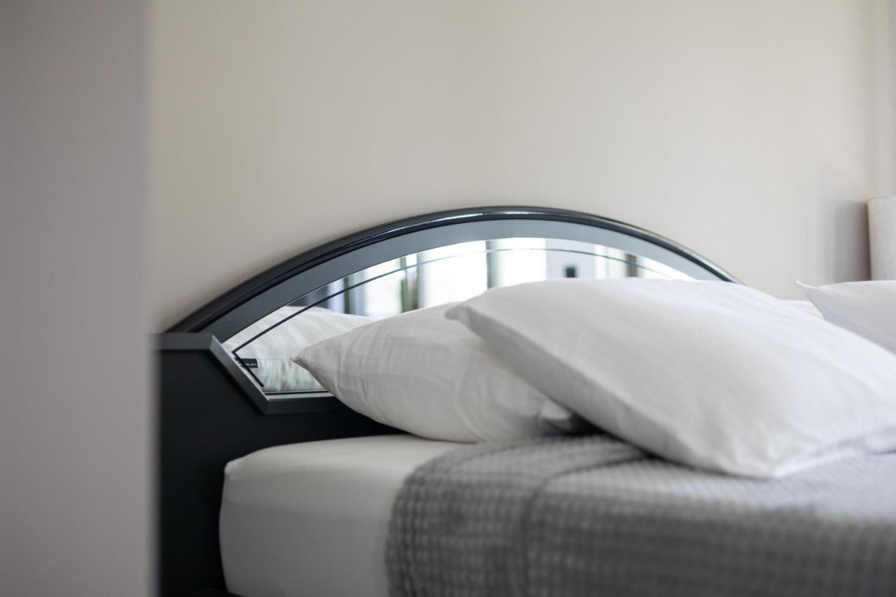 Luxury Room With King Size Bed Dordrecht Bagian luar foto