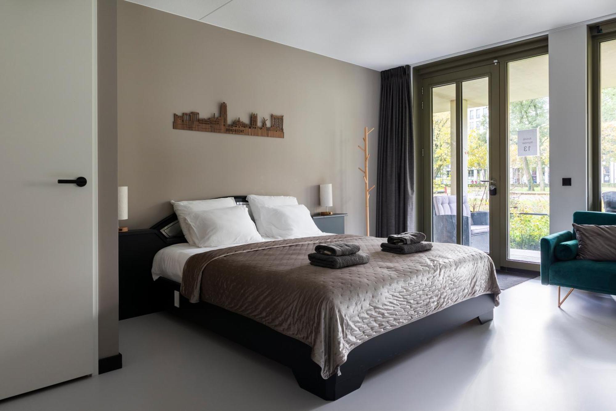 Luxury Room With King Size Bed Dordrecht Bagian luar foto