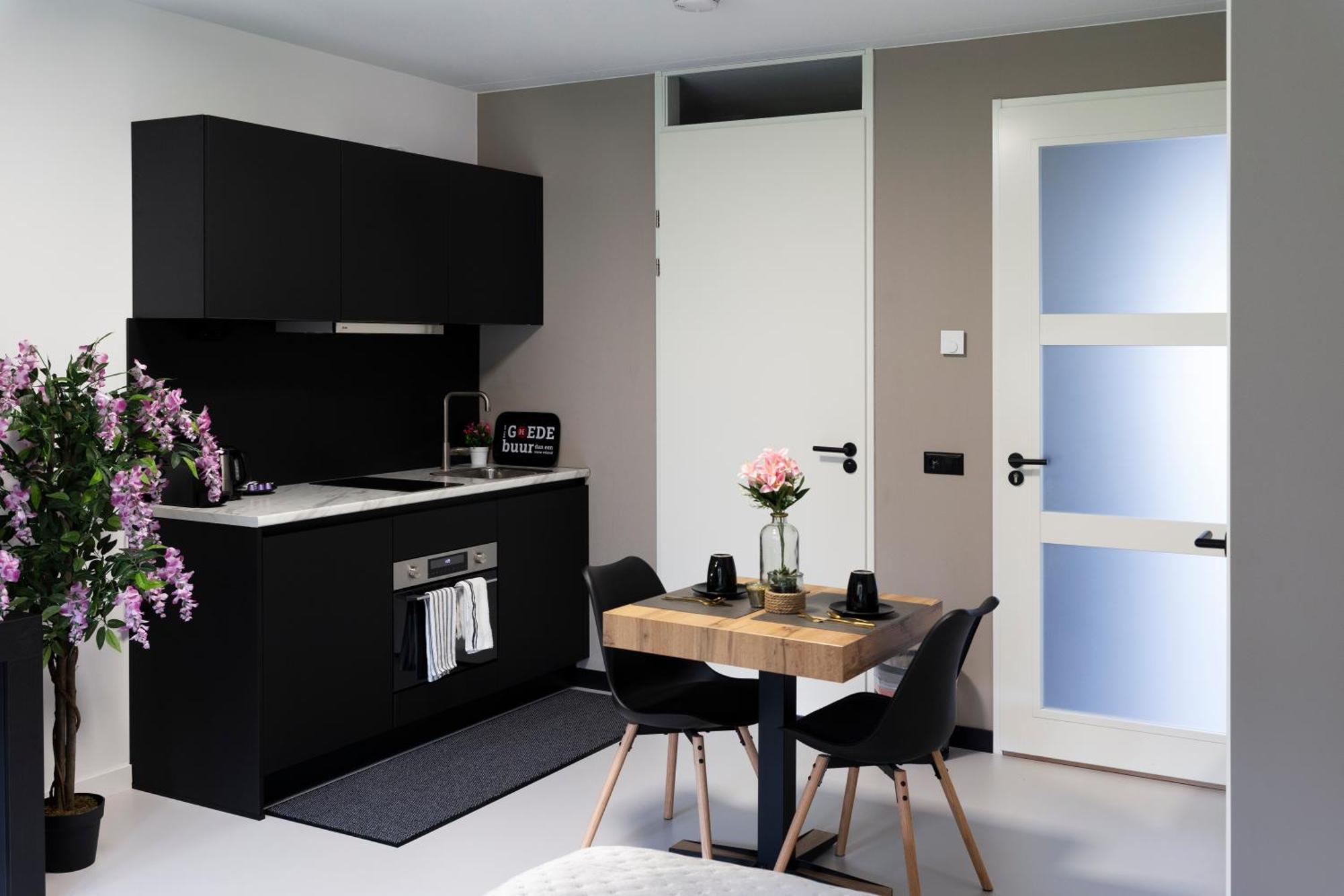 Luxury Room With King Size Bed Dordrecht Bagian luar foto