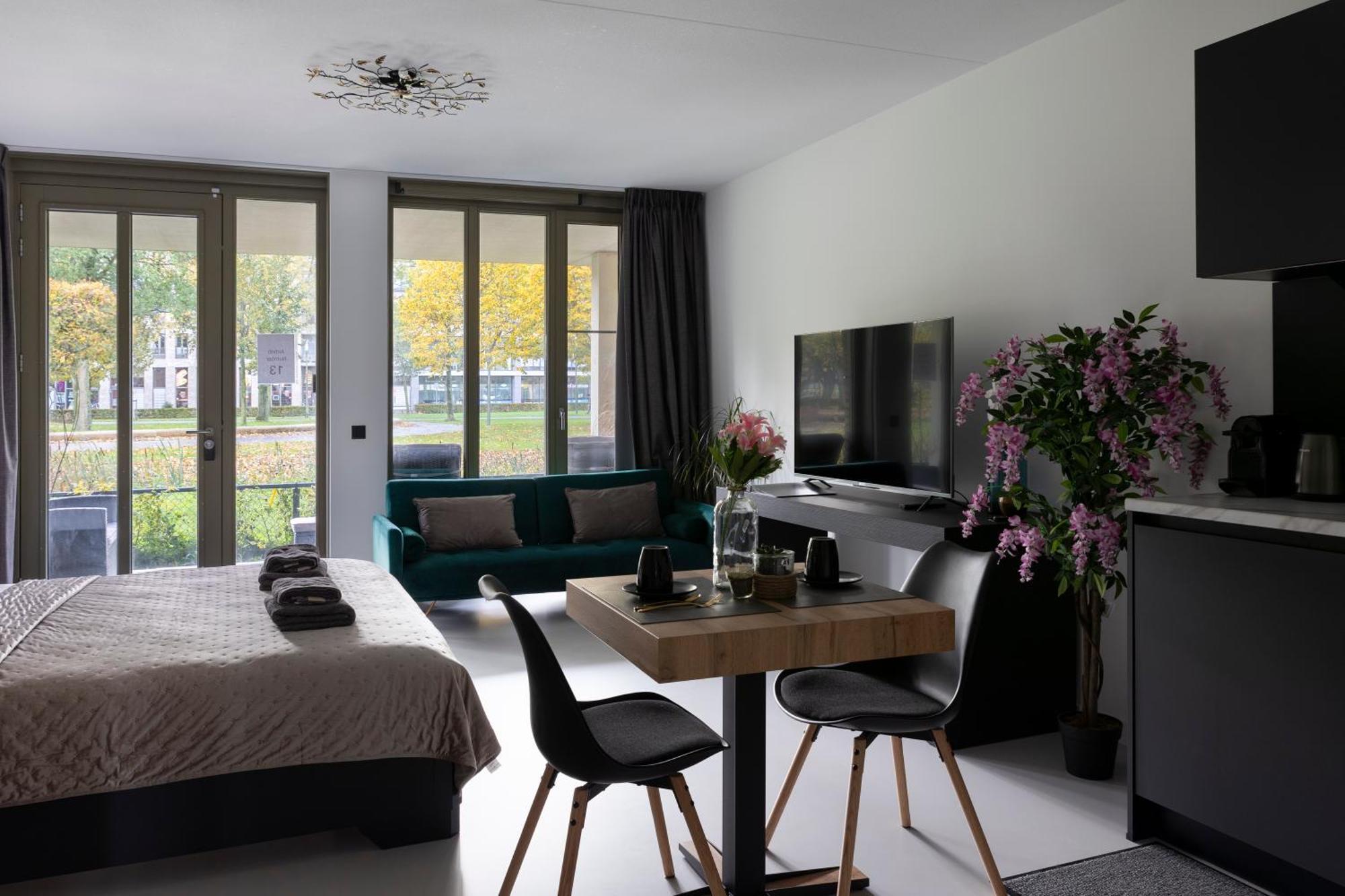 Luxury Room With King Size Bed Dordrecht Bagian luar foto
